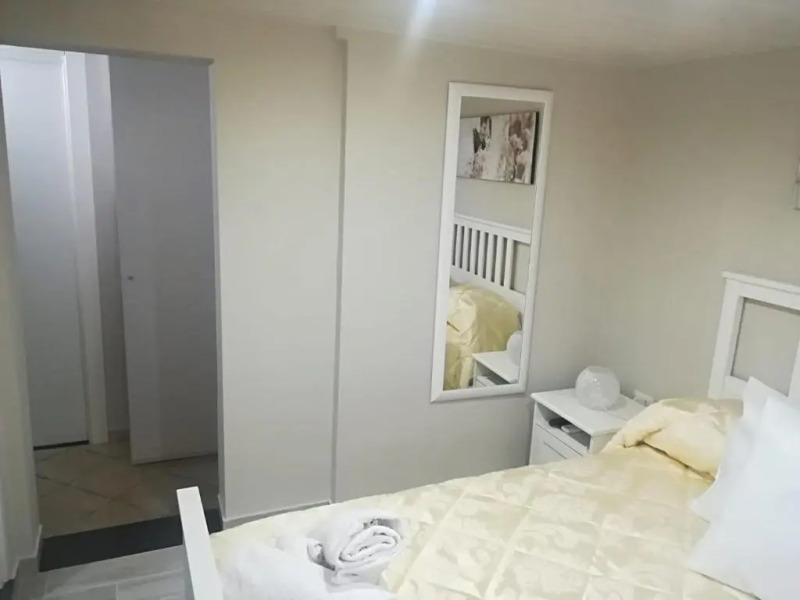 BB La Mariposa De La Reina