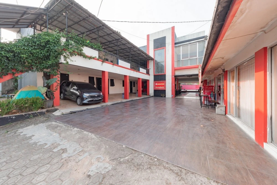 RedDoorz Syariah @ Cibadak Sukabumi