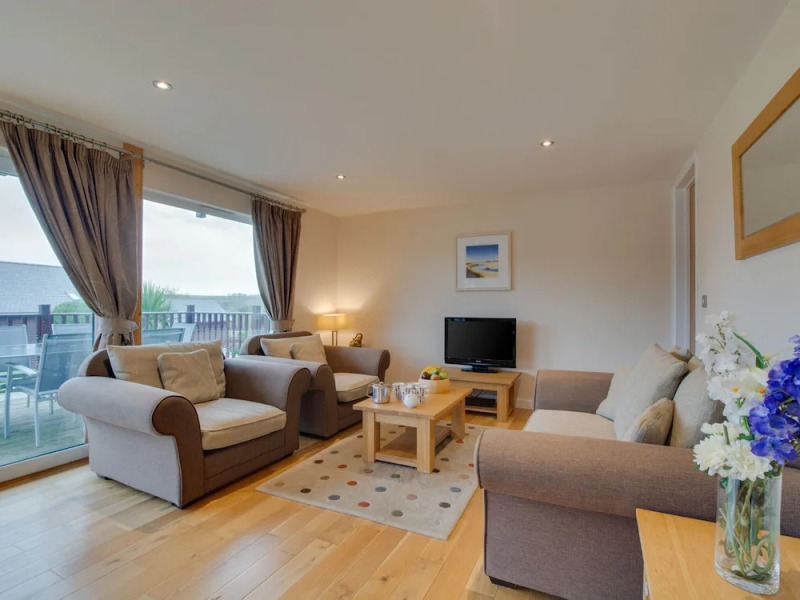 Comfy Holiday Home in Saint Columb With Garden