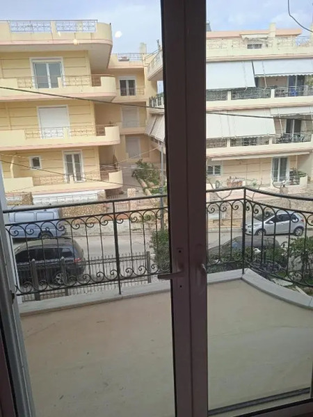 Dora's nest 5' min from the airport.