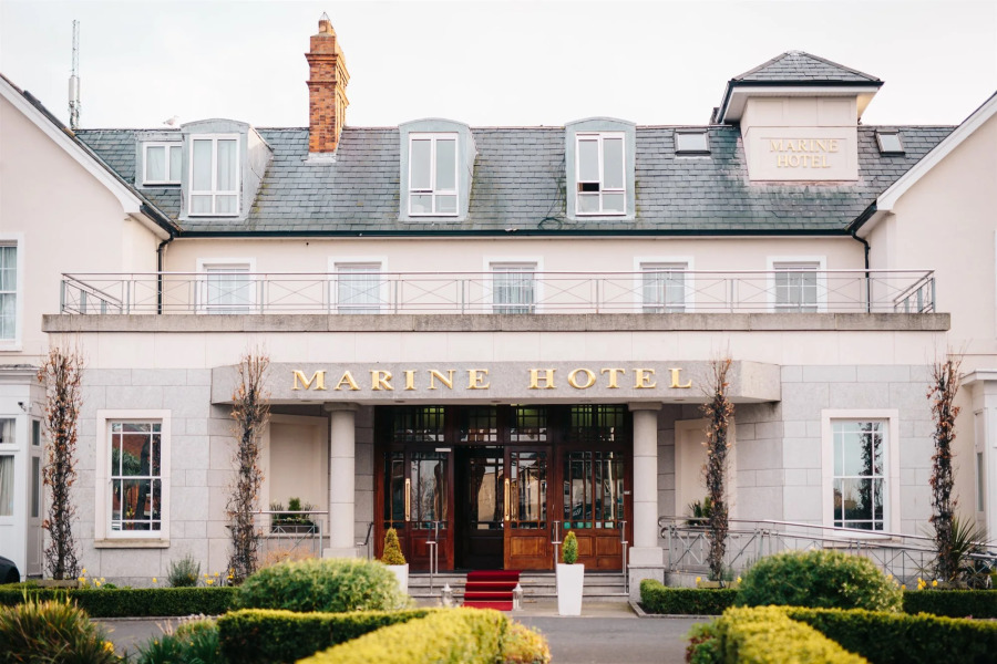 Marine Hotel