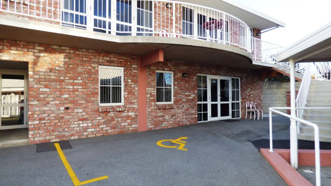 Alexandra Heights Motel