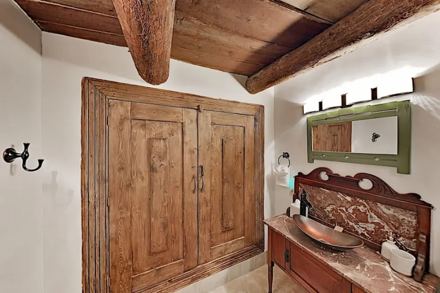 Luxe Casita W/ Kiva, Full Kitchen & Steam Shower 1 Bedroom Duplex