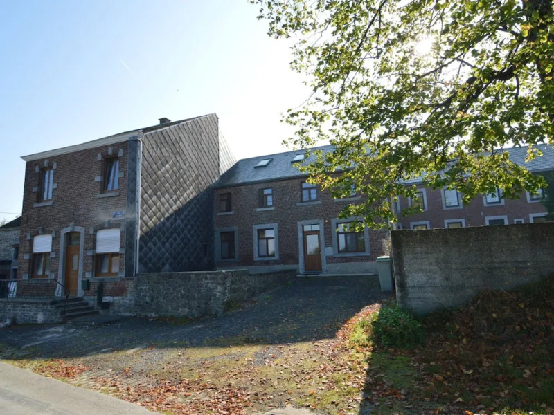 Holiday Home in Izier With Roofed Terrace, Garden, Parking