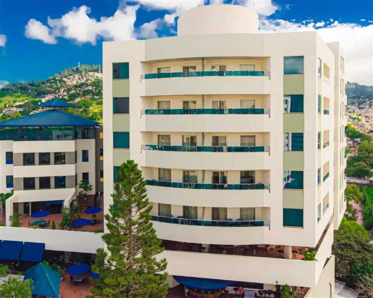 Hotel Plaza Juan Carlos