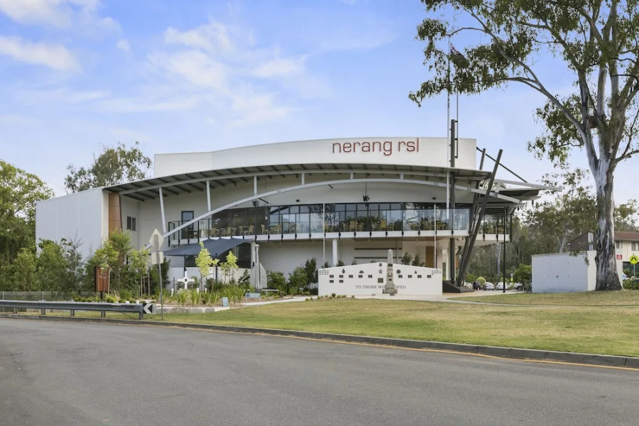 Fountain View Villa - We Accommodate