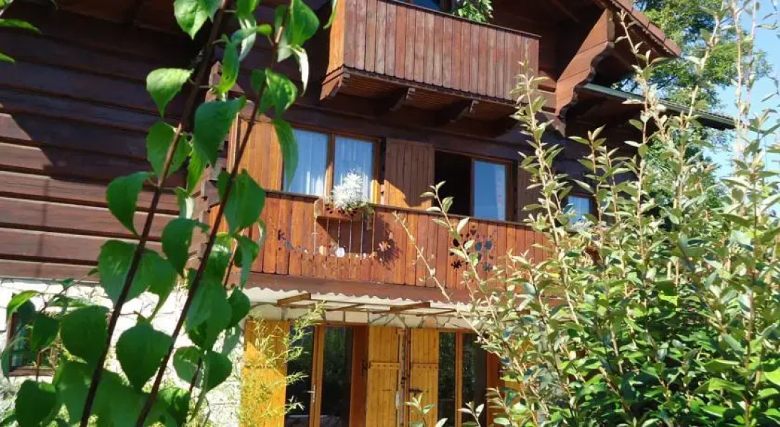 Annecy-Lake and Mountains - Savoie France