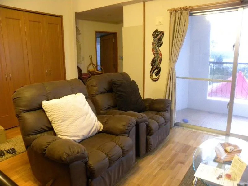 OOZI Resort Condo Hotel & Cafe