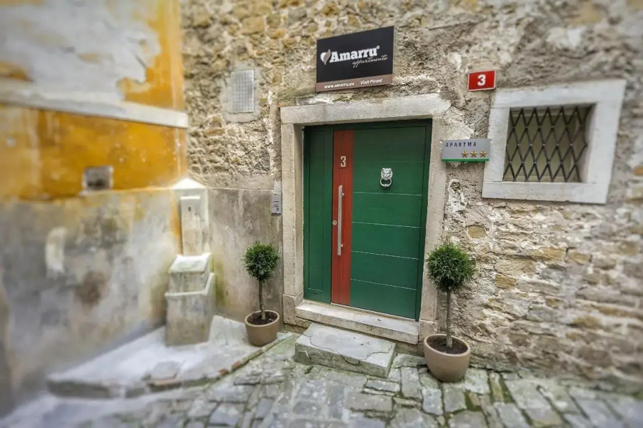 Amarru Apartments