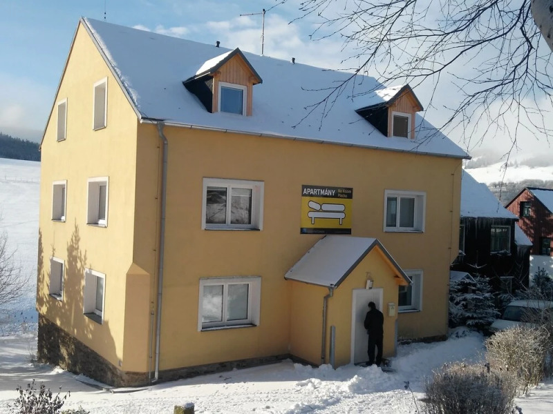 Apartment House in the Ore Mountains, Only 1km From the Valley Station / Loucná - Keilberg /