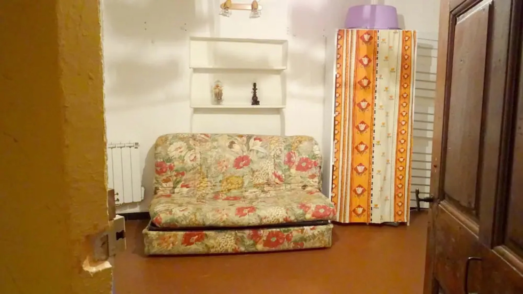 House With 2 Bedrooms in Monieux, With Wonderful Mountain View and Fur