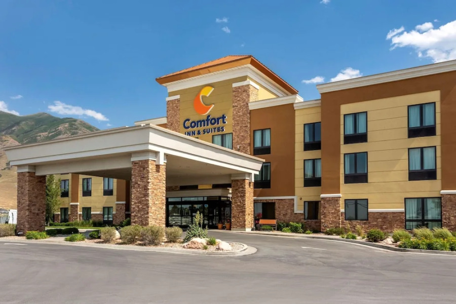 Comfort Inn & Suites