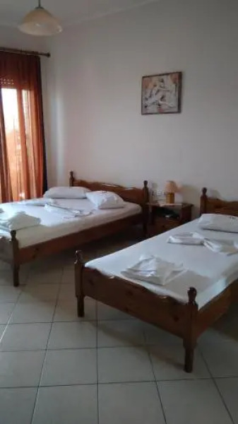 Nikolitsa Apartments