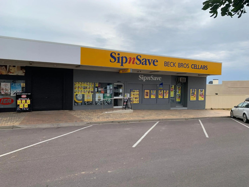 Beachside & Jetty View Apartment 2 -Skippers Apartment