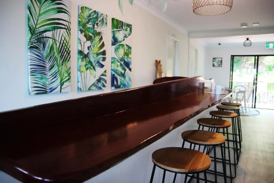 Yeppoon Beachhouse - Hostel