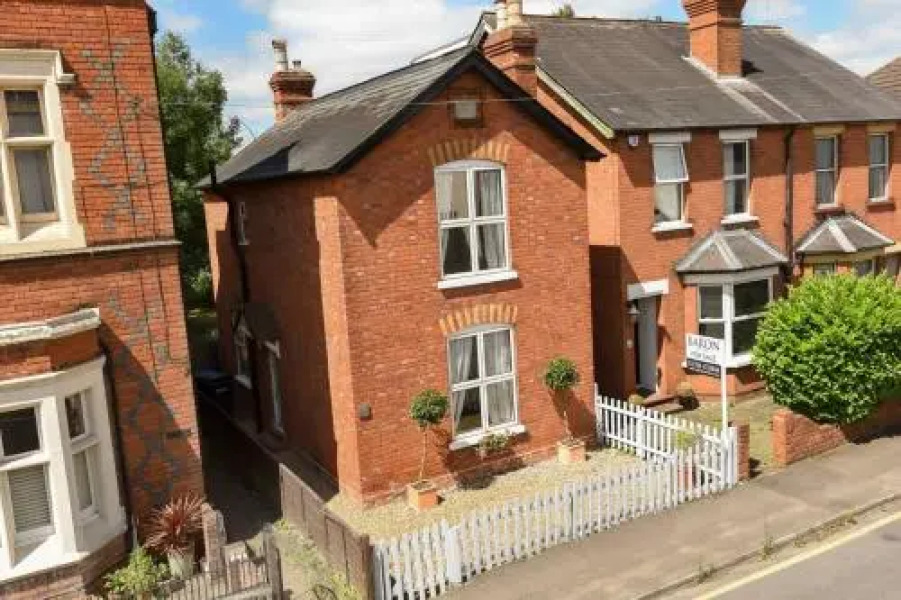 Denham Road #Dr5Bed3