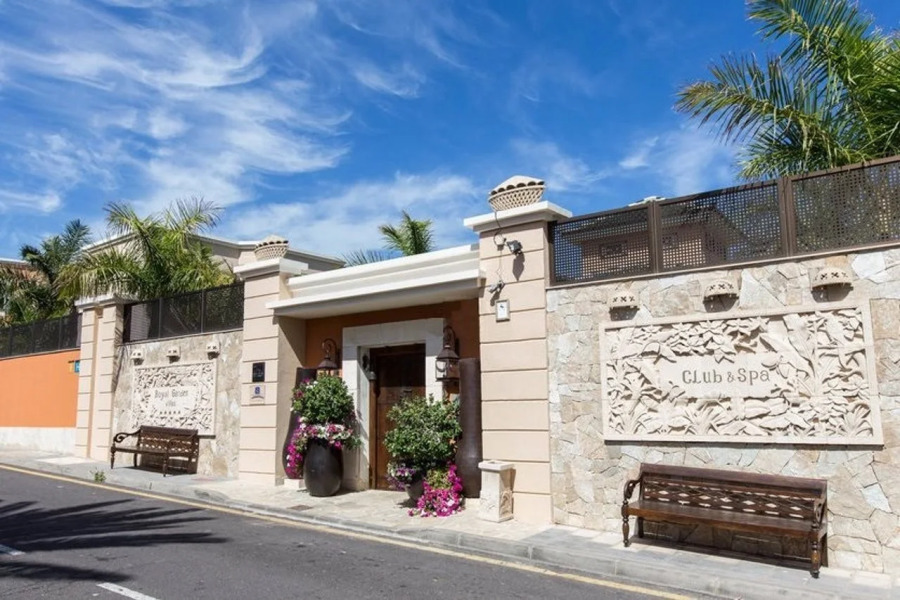 Royal Garden Villas & Spa