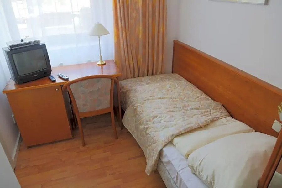 WIlla Maksymilian Bed and Breakfast