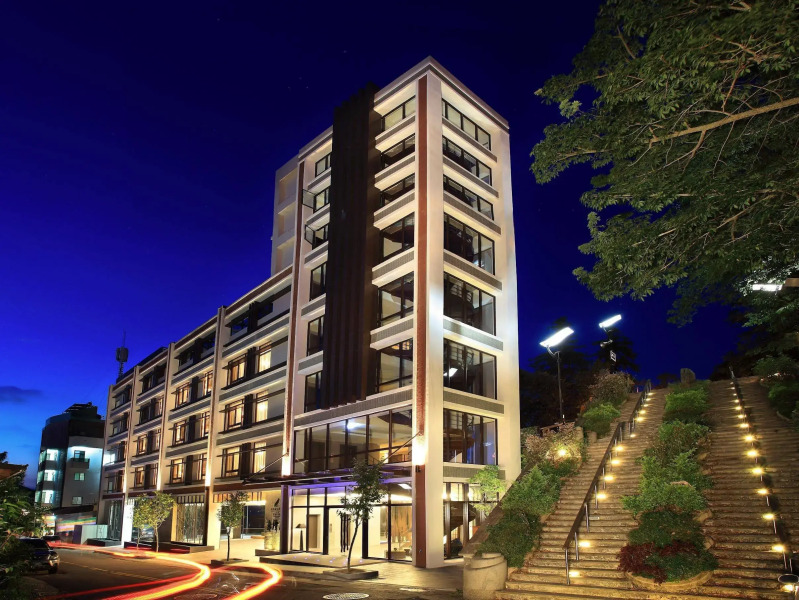 Lealea Garden Hotel Moon