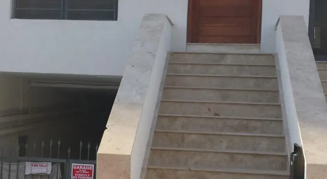 St. Julians Modern Maisonette