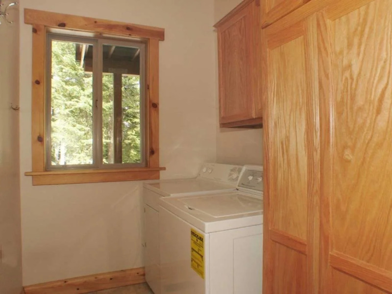 The White Wolf Lodge by RedAwning