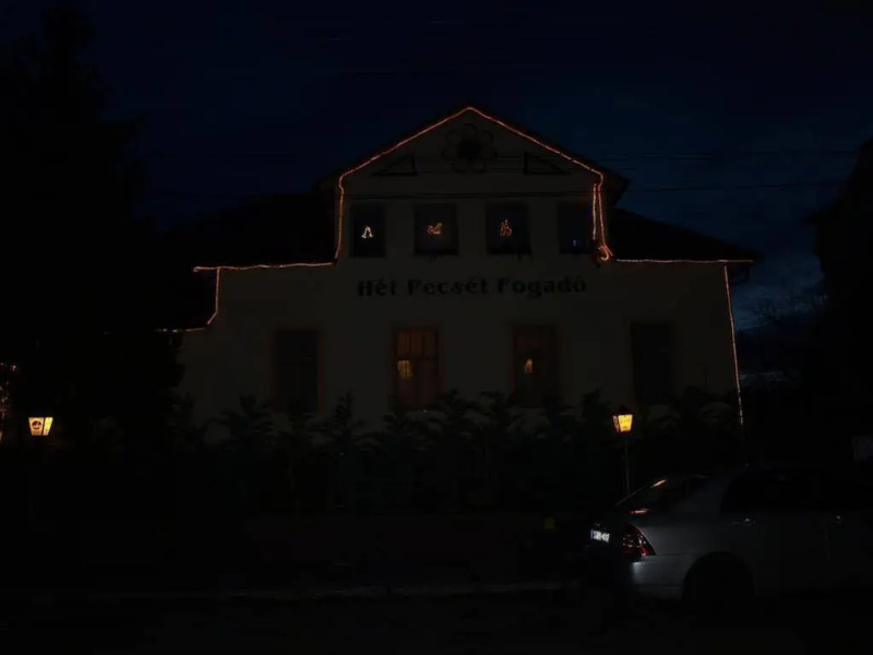 Hét Pecsét Fogadó Étterem