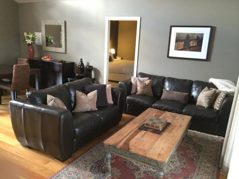 Lilies on Lovedale Estate - Heated Pool and Spa