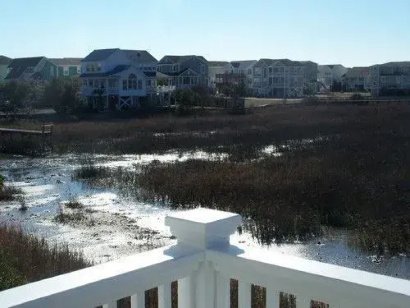 Cool Breeze 4 Br Home by RedAwning