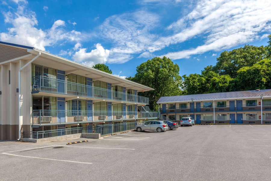 Days Inn by Wyndham Charles Town/Harpers Ferry