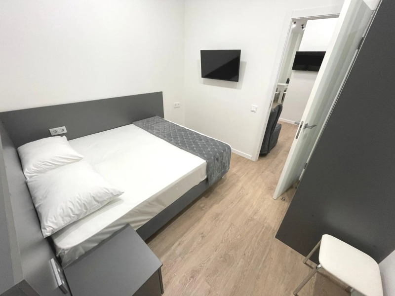 Leont ApartHotel (Леонт АпартОтель)