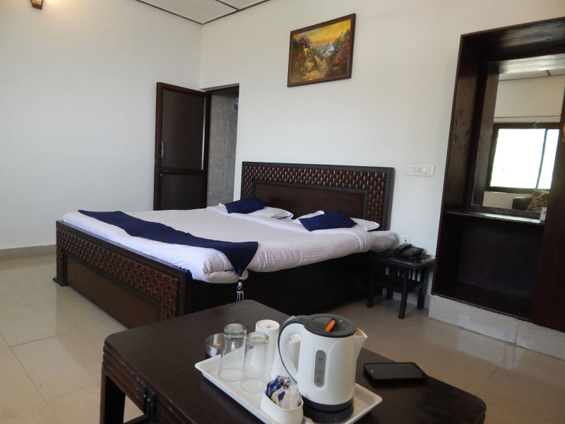 Dewdrop Classic Fall resort