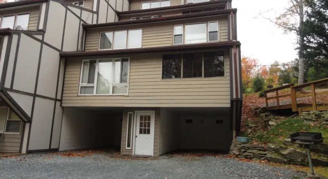 Beech Manor by VCI Real Estate Services