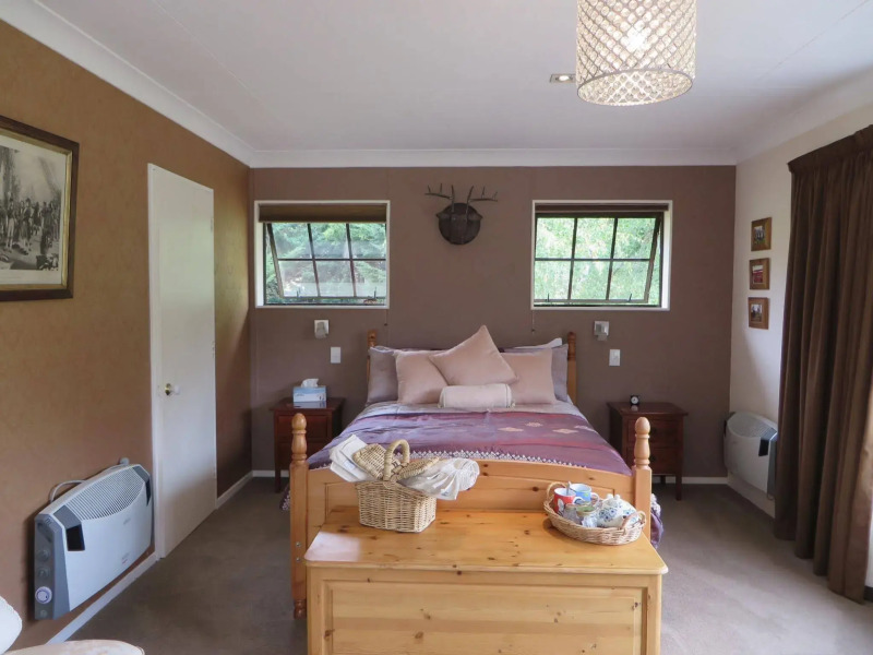 Castle Hill Lodge Bed and Breakfast