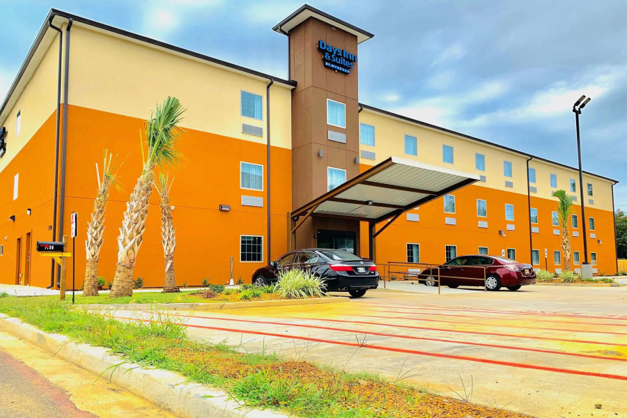 Days Inn & Suites by Wyndham Horn Lake/Memphis Graceland