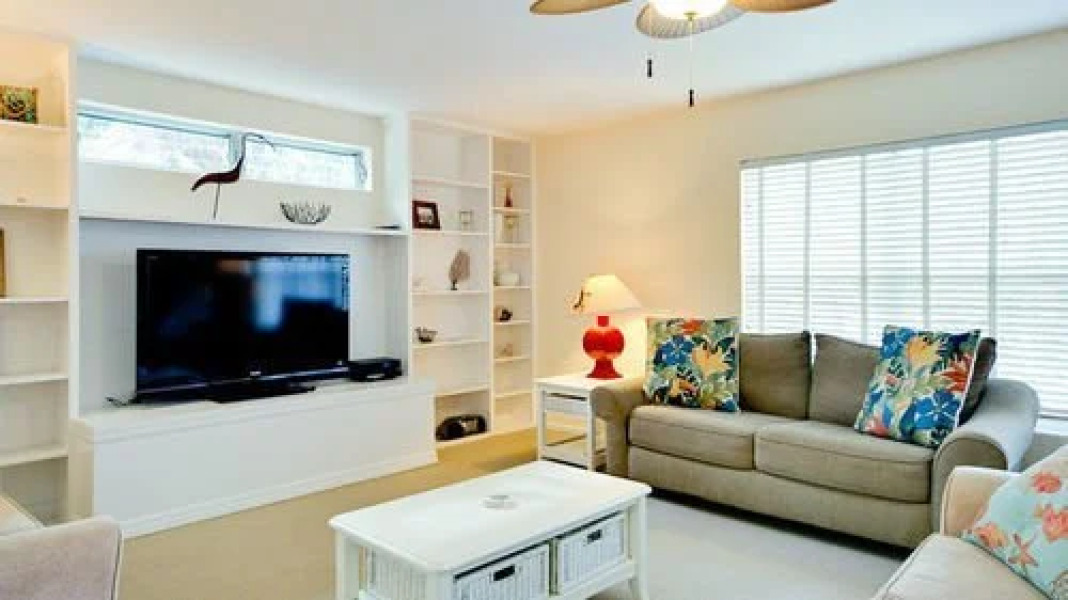 Bikini Bottom by RedAwning