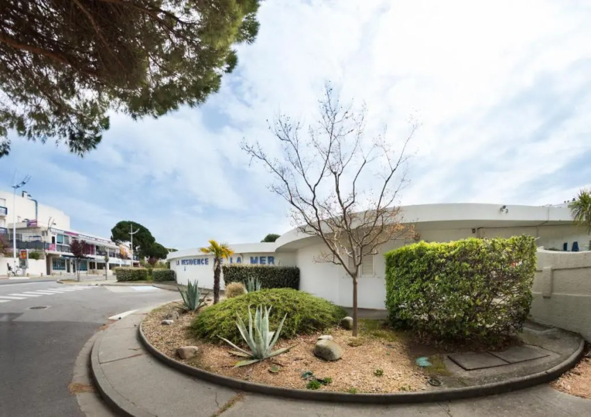 studio standing 1ere ligne Grau du roi