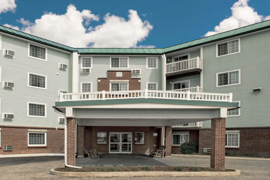 Baymont by Wyndham Essex Burlington Area