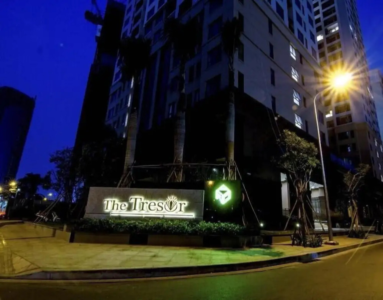 Justay Tresor Bach Dang River