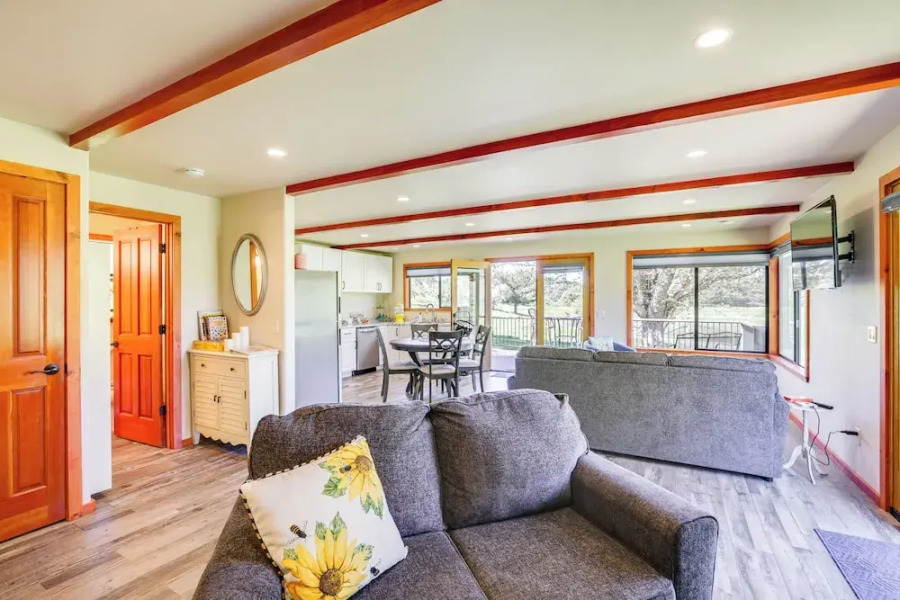 Julian Cottage Stay w/ Near Wildlife & Wineries