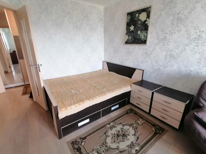 Как дома. Левый берег на Троллейная