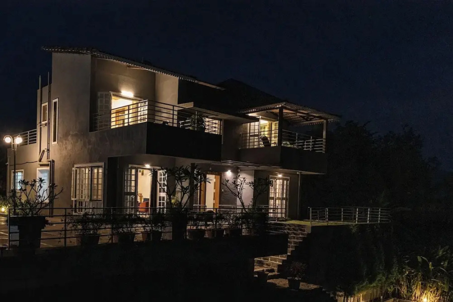 CosmicStays GreyStone Villa Mountain View & Dam