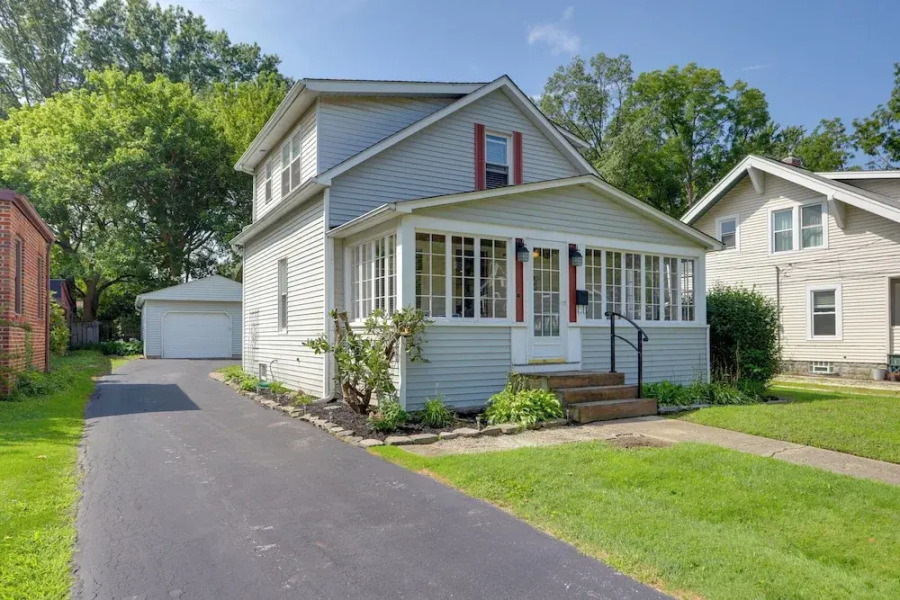 Welcoming Willoughby Home: 1 Mi to Historic Dtwn