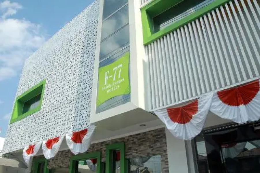 Family Budget Hotels F77