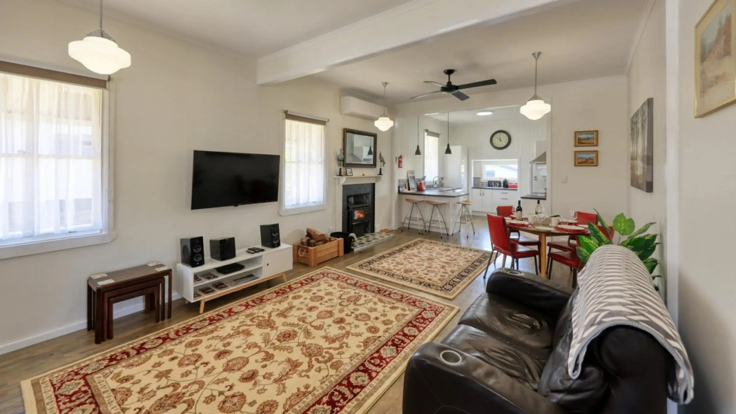 Creekview Cottage - 70 Lock Street