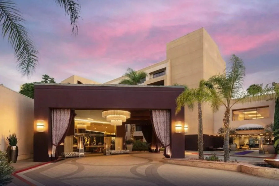 Avenue of the Arts Costa Mesa, a Tribute Portfolio Hotel