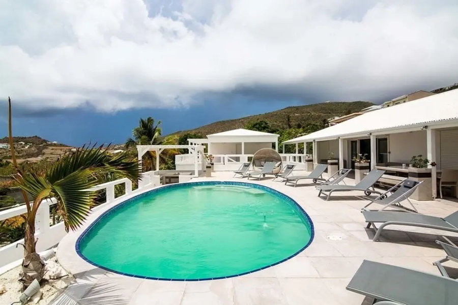 Seven-Bedroom Villa Alizee
