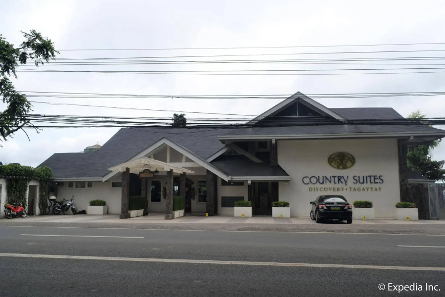 Discovery Country Suites