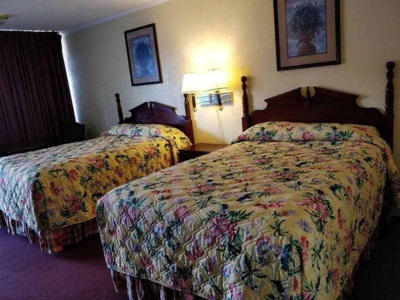Ross Motel