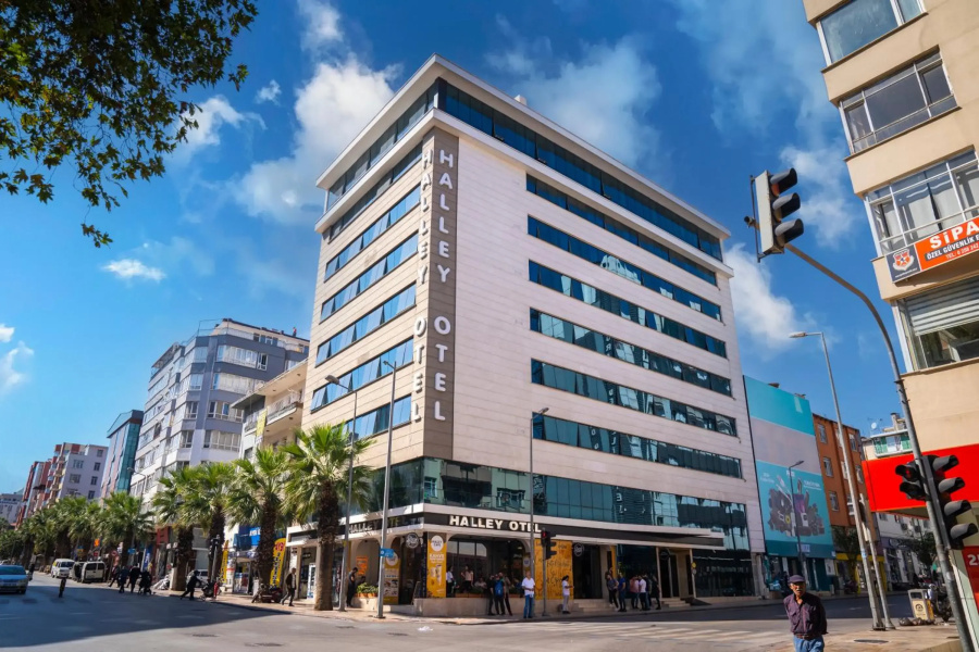 Halley Hotel