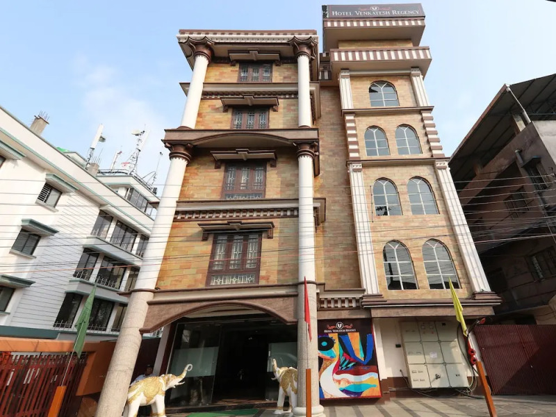 OYO 13599 Hotel Venkatesh Regency